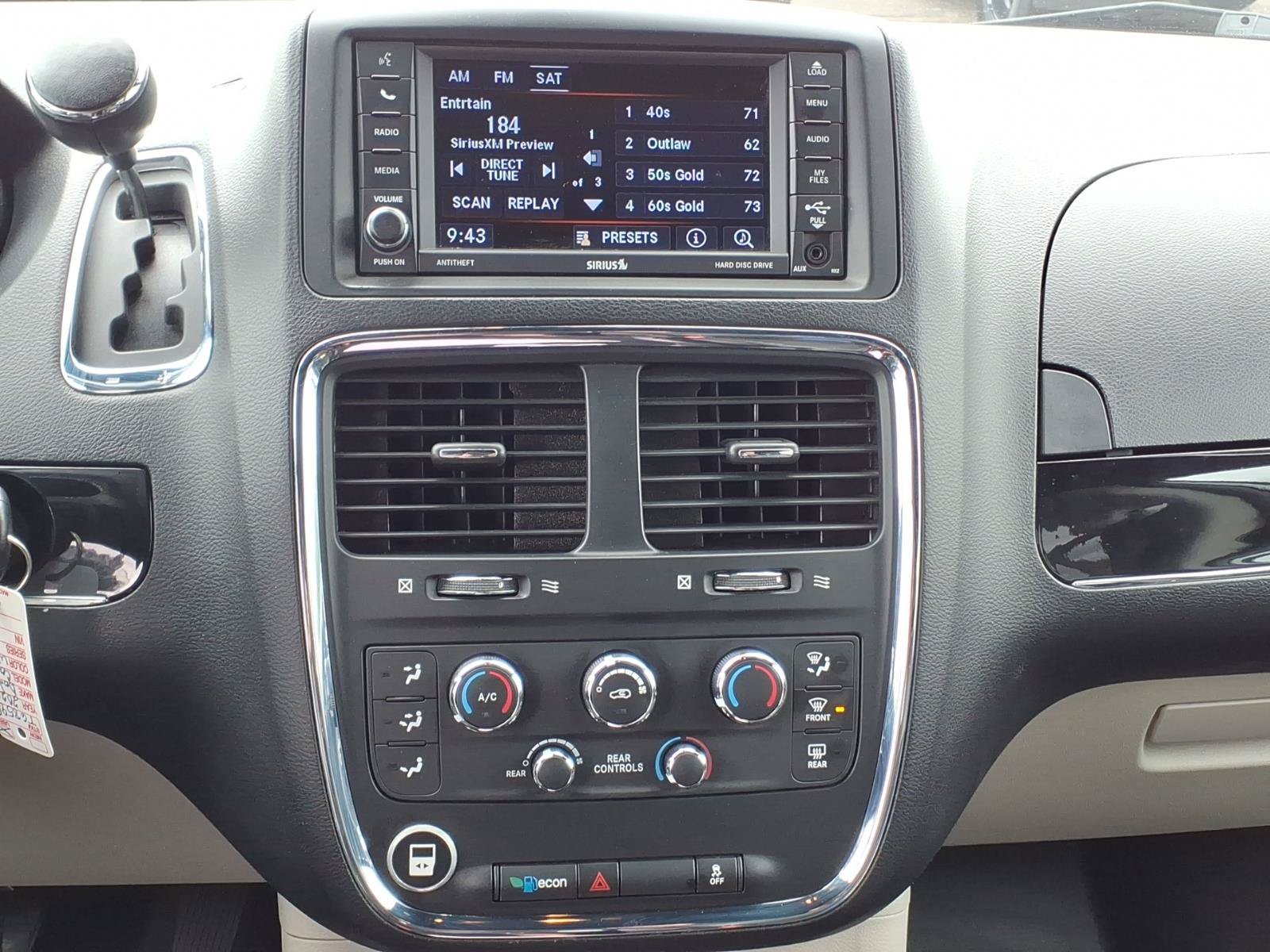 Used 2019 Dodge Grand Caravan SXT FWD image 13