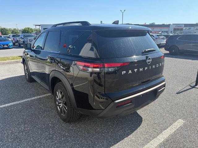 Used 2025 Nissan Pathfinder SV FWD image 6