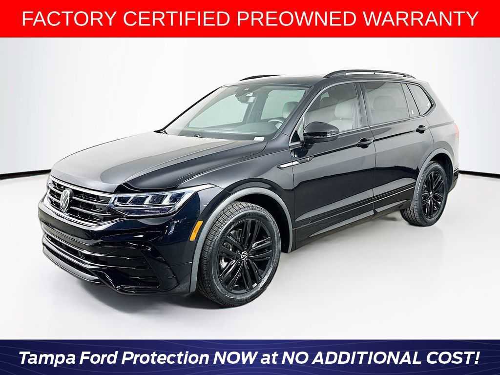 Used 2022 Volkswagen Tiguan SE R-Line FWD image 1
