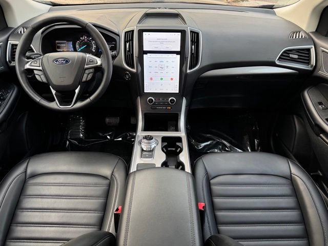 Certified 2024 Ford Edge SEL w/ Convenience Package AWD/4WD image 13