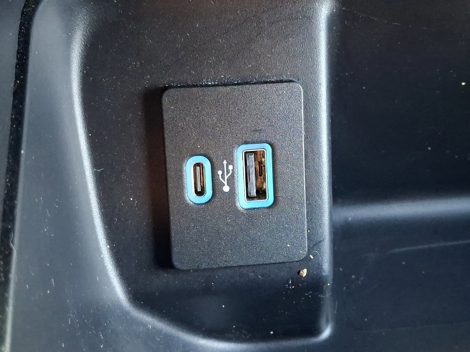 Certified 2022 Ford F150 XLT w/ Equipment Group 302A High image 25