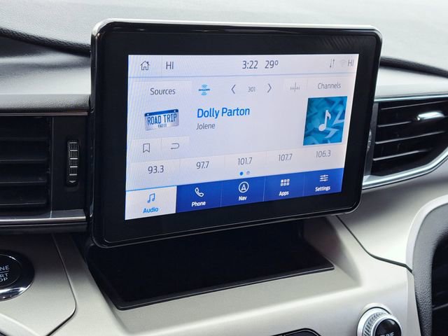 Certified 2022 Ford Explorer XLT w/ Equipment Group 202A image 17