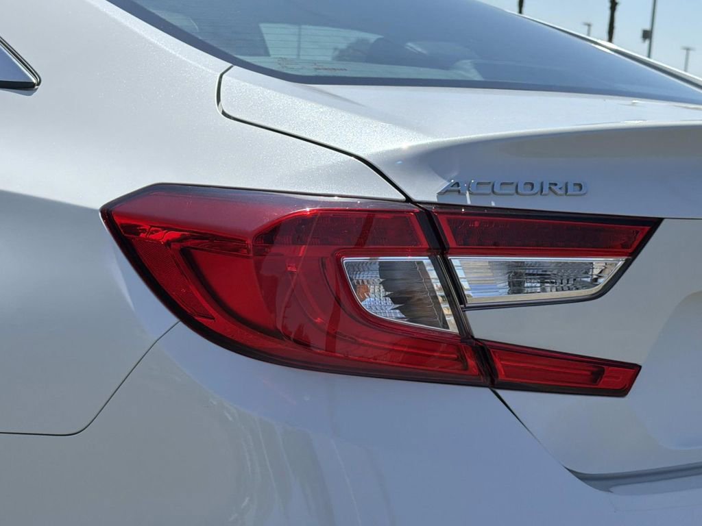 Used 2022 Honda Accord Touring image 8