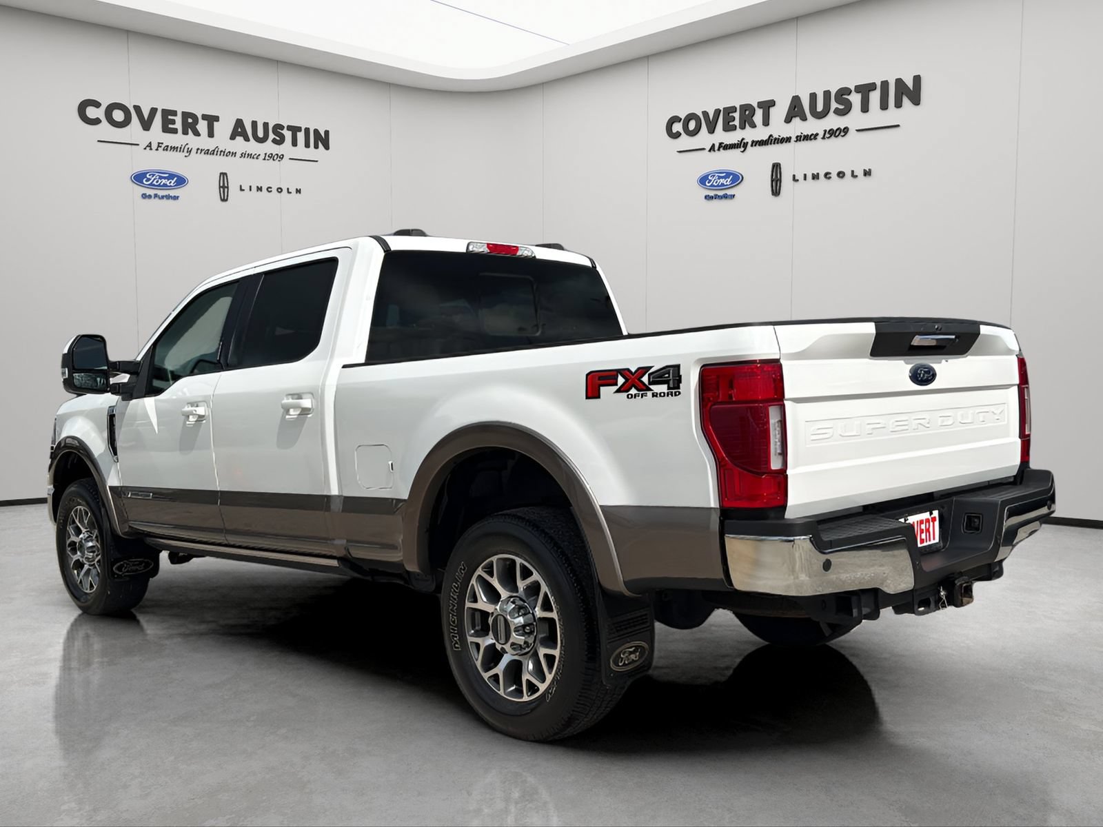 Certified 2022 Ford F350 Lariat AWD/4WD image 4