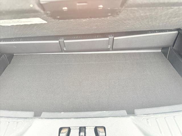 Certified 2022 Ford Explorer XLT w/ Equipment Group 202A image 35