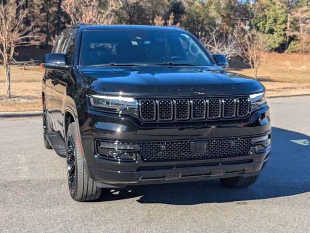 Used 2024 Jeep Wagoneer Series II image 2