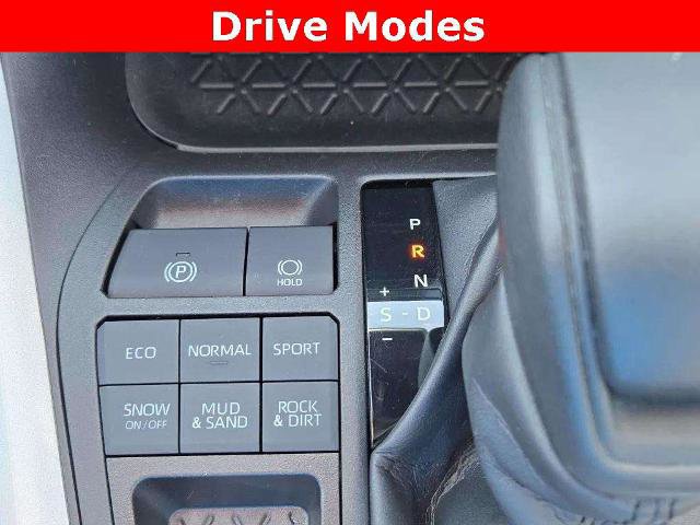 Used 2021 Toyota RAV4 XLE image 20