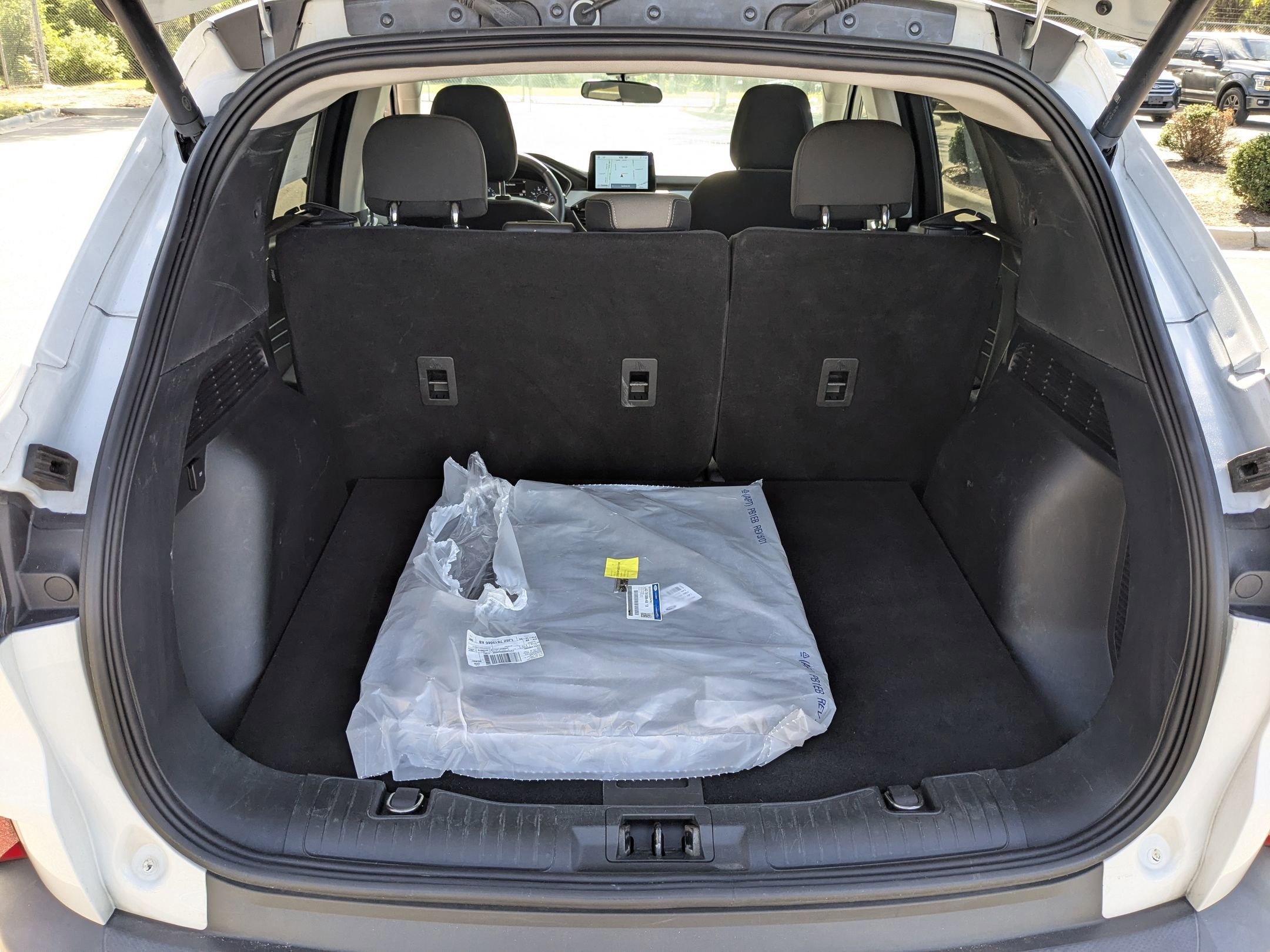 Certified 2022 Ford Escape SE w/ SE Sport Appearance Package image 31