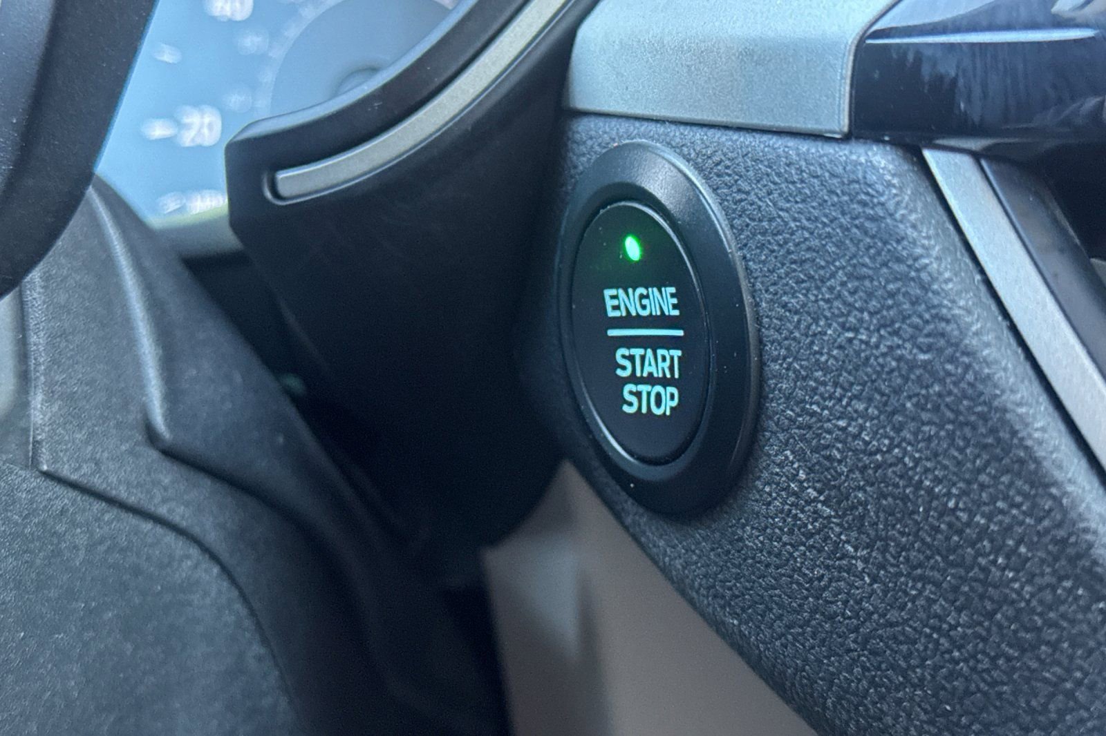 Certified 2020 Ford Escape SE FWD image 19