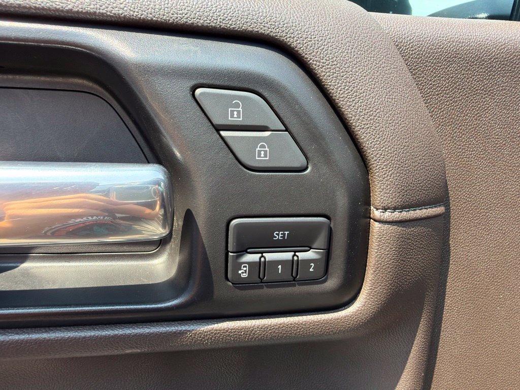 Used 2022 GMC Sierra 2500 Denali AWD/4WD image 25