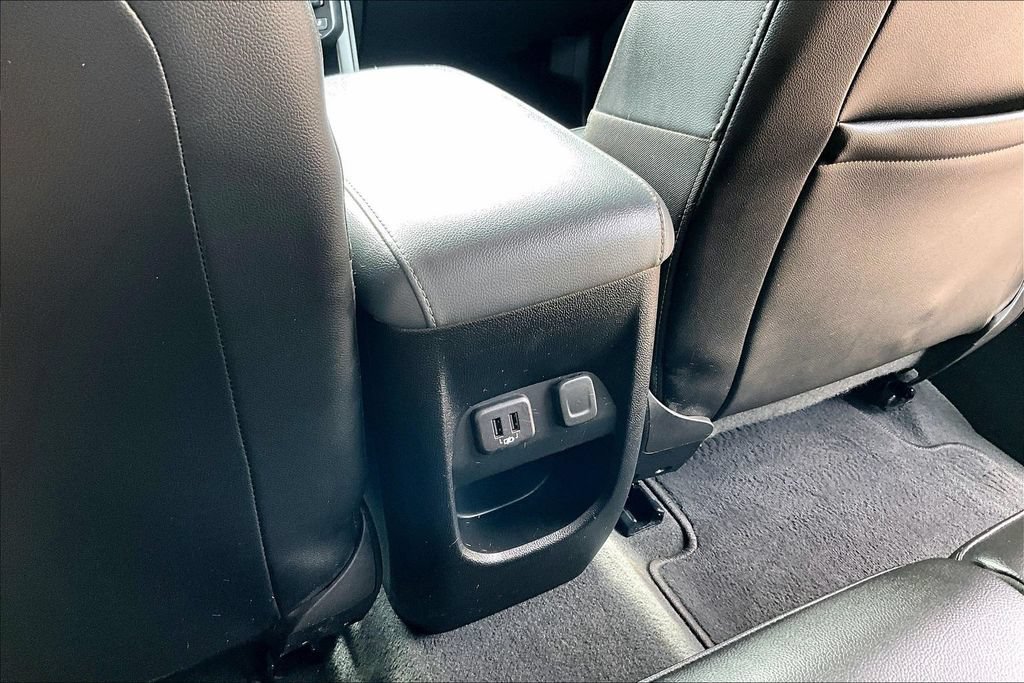 Used 2022 Chevrolet Colorado Z71 AWD/4WD image 34