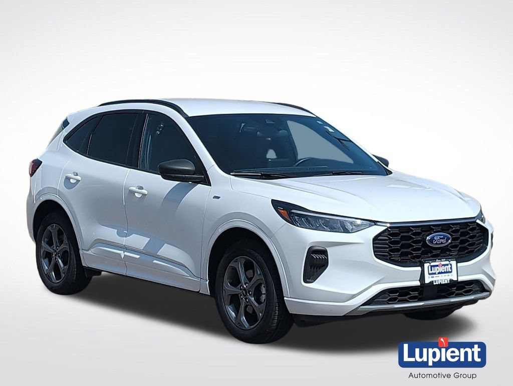 Certified 2023 Ford Escape ST-Line AWD/4WD image 1