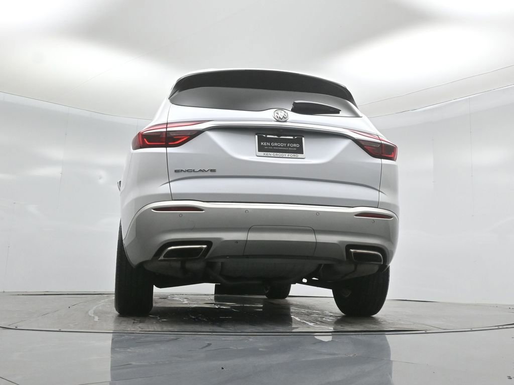 Used 2020 Buick Enclave Essence w/ LPO, Floor Liner Package FWD image 17