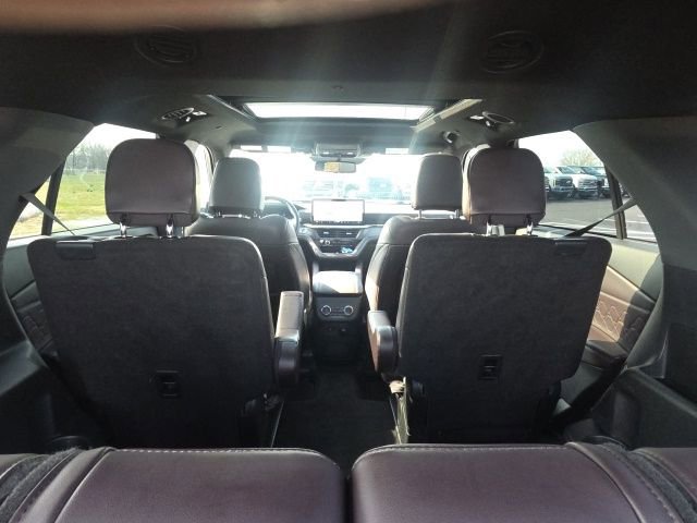 Certified 2025 Ford Explorer Platinum w/ LUX Leather Package AWD/4WD image 14