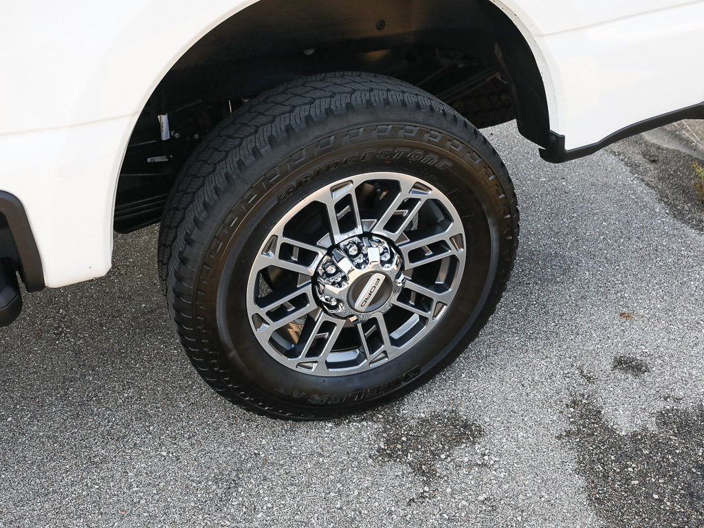Certified 2025 Ford F250 Platinum AWD/4WD image 4