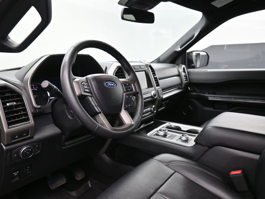 Certified 2019 Ford Expedition XLT w/ Equipment Group 202A image 18