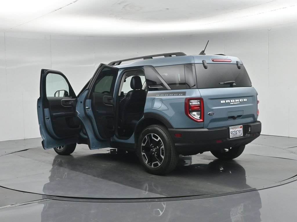 Certified 2023 Ford Bronco Sport Outer Banks w/ Tech Package AWD/4WD image 33