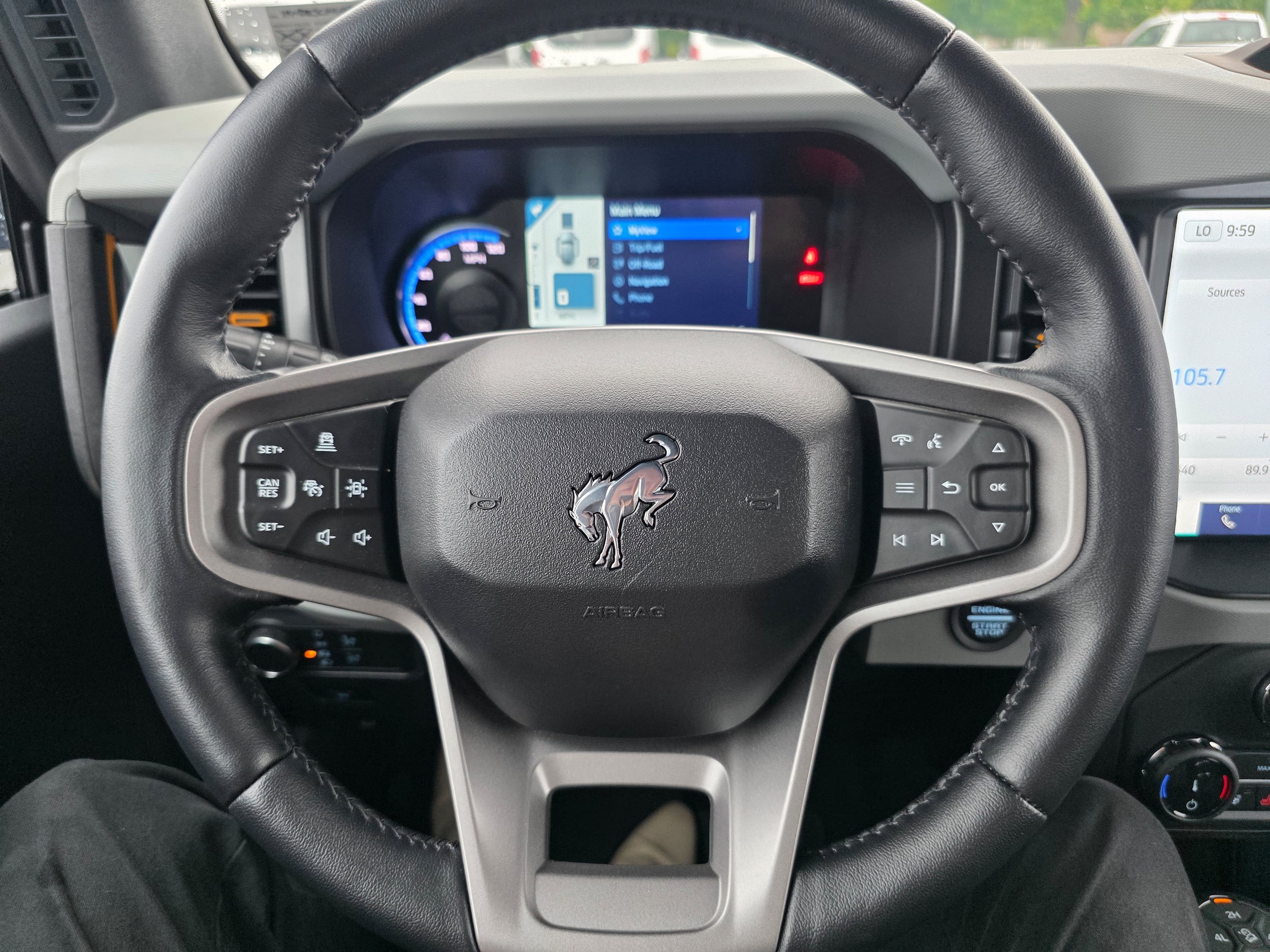 Certified 2022 Ford Bronco Badlands AWD/4WD image 15