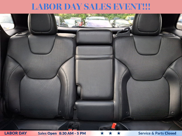 Used 2019 Jeep Cherokee Limited AWD/4WD image 19