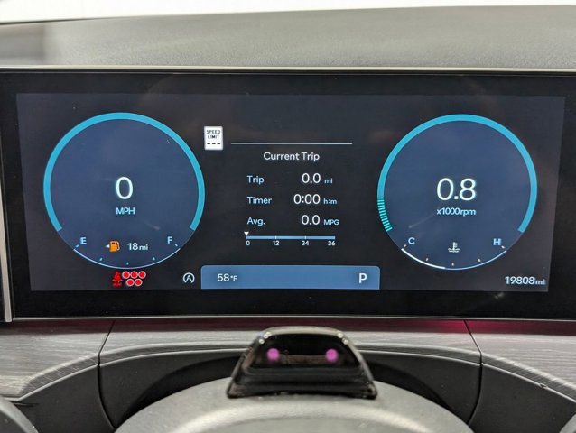 Used 2024 Hyundai Santa Fe Limited image 7