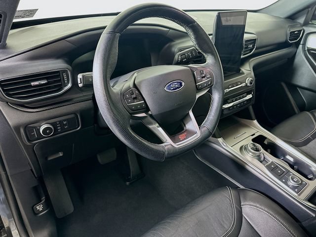 Certified 2020 Ford Explorer ST w/ Premium Technology Package AWD/4WD image 11