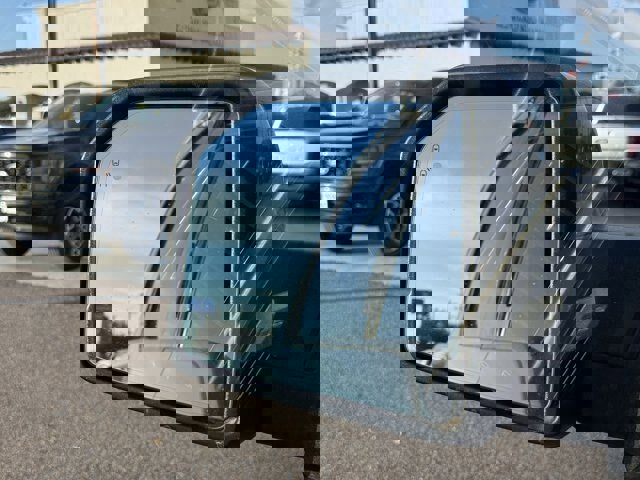 Certified 2018 Ford F150 Raptor w/ Equipment Group 802A Luxury image 13