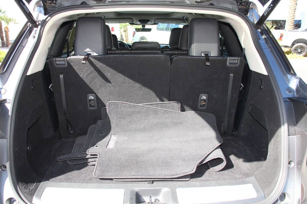 Used 2023 INFINITI QX60 Pure image 23