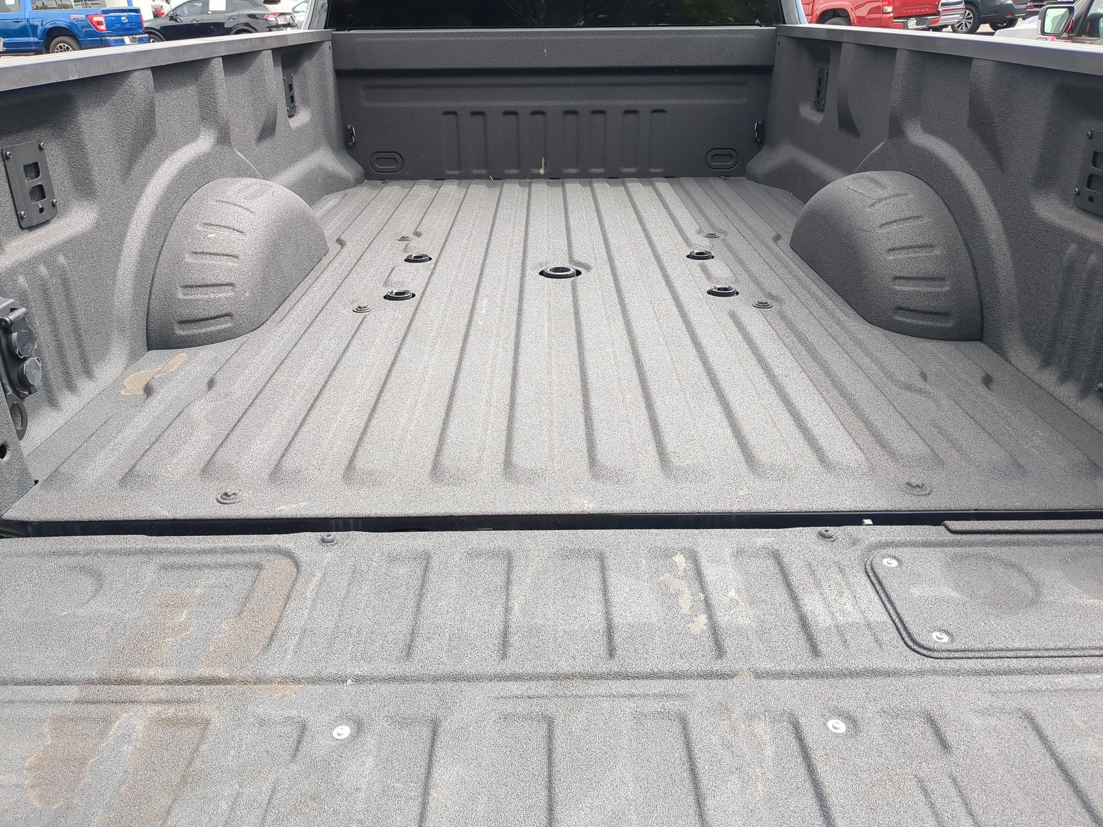 Certified 2026 Ford F450 Platinum w/ FX4 Off-Road Package AWD/4WD image 30