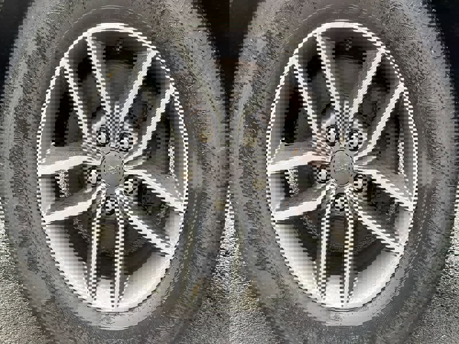 Used 2020 Jeep Grand Cherokee Limited image 14