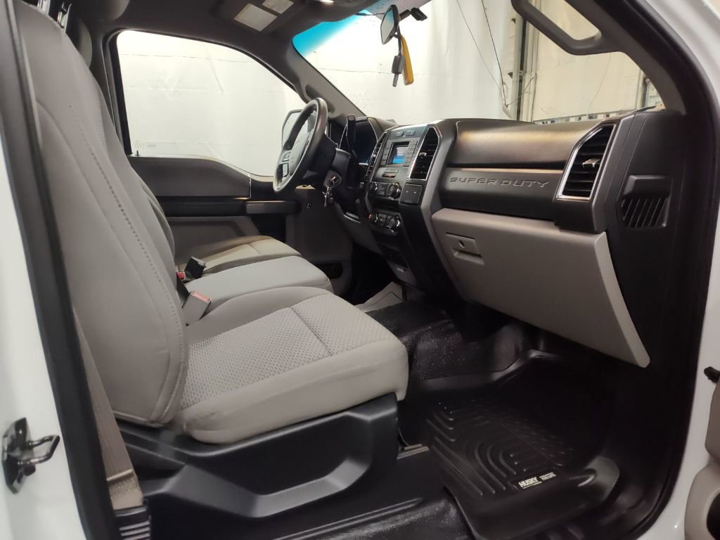 Certified 2017 Ford F250 XLT w/ FX4 Off-Road Package AWD/4WD image 8