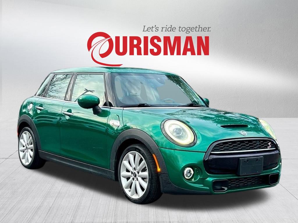Used 2020 MINI Cooper S image 1