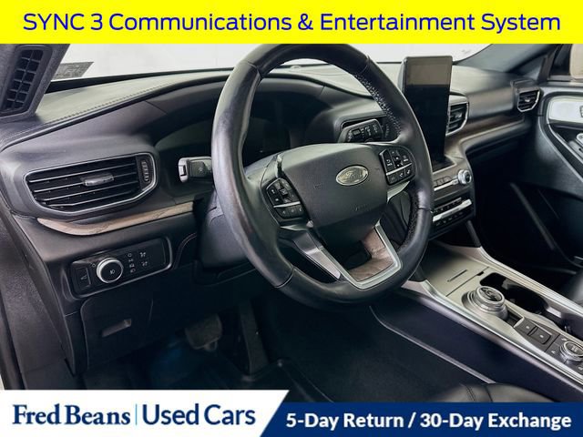 Certified 2020 Ford Explorer Platinum w/ Premium Technology Package image 13