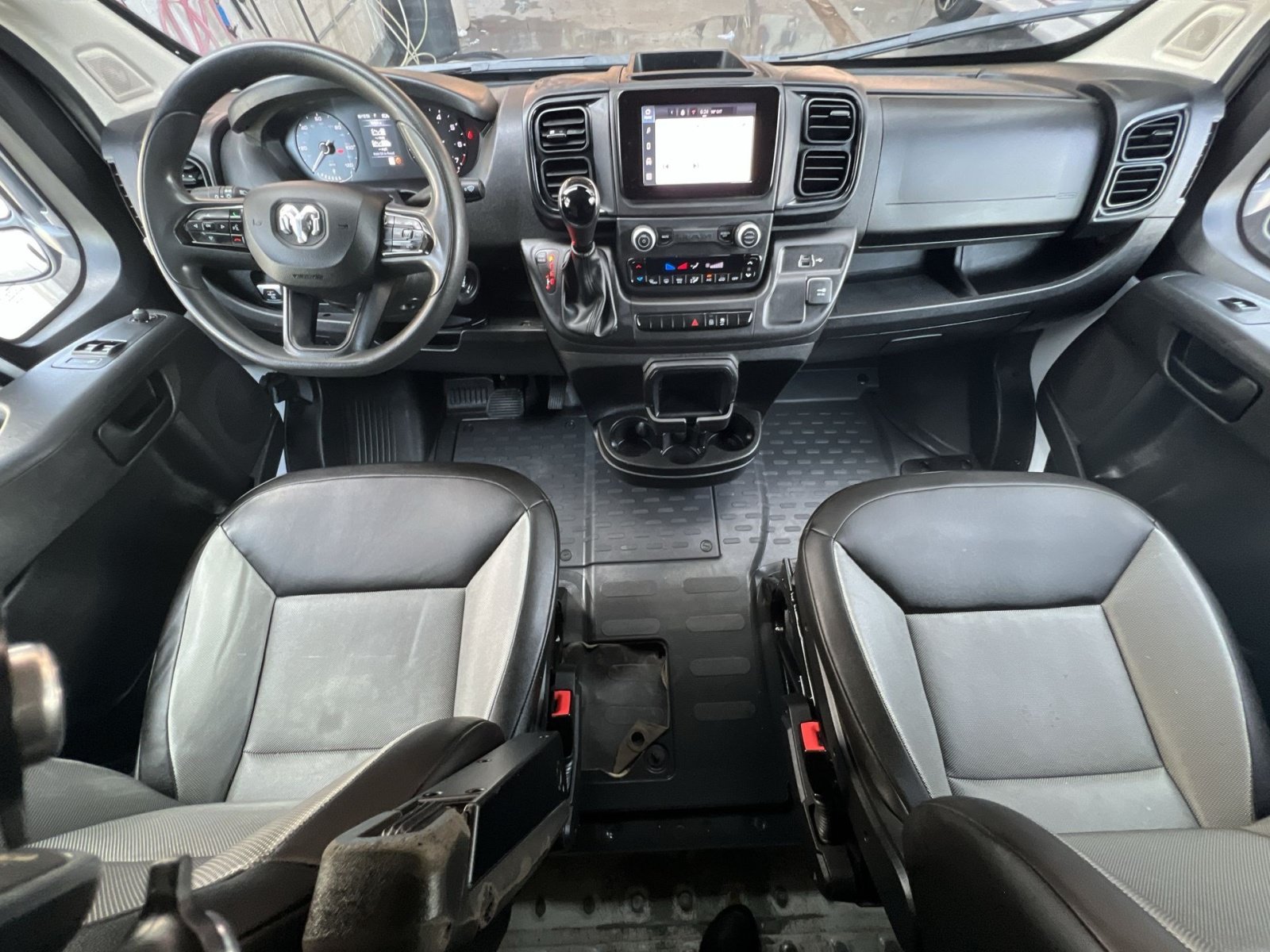 Used 2023 RAM ProMaster 2500 FWD image 30