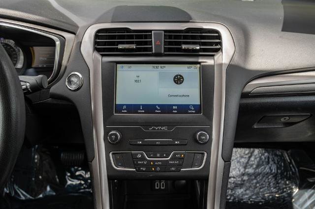 Certified 2020 Ford Fusion SE FWD image 20