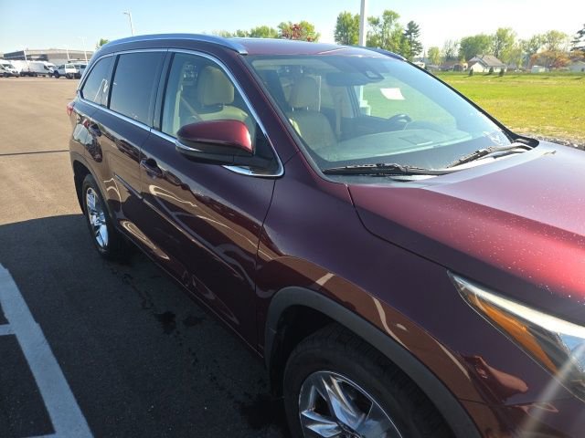Used 2018 Toyota Highlander Limited FWD image 4