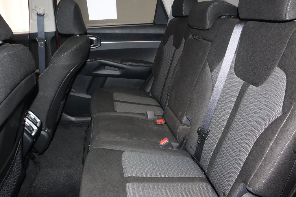 Used 2023 Kia Sorento LX FWD image 20