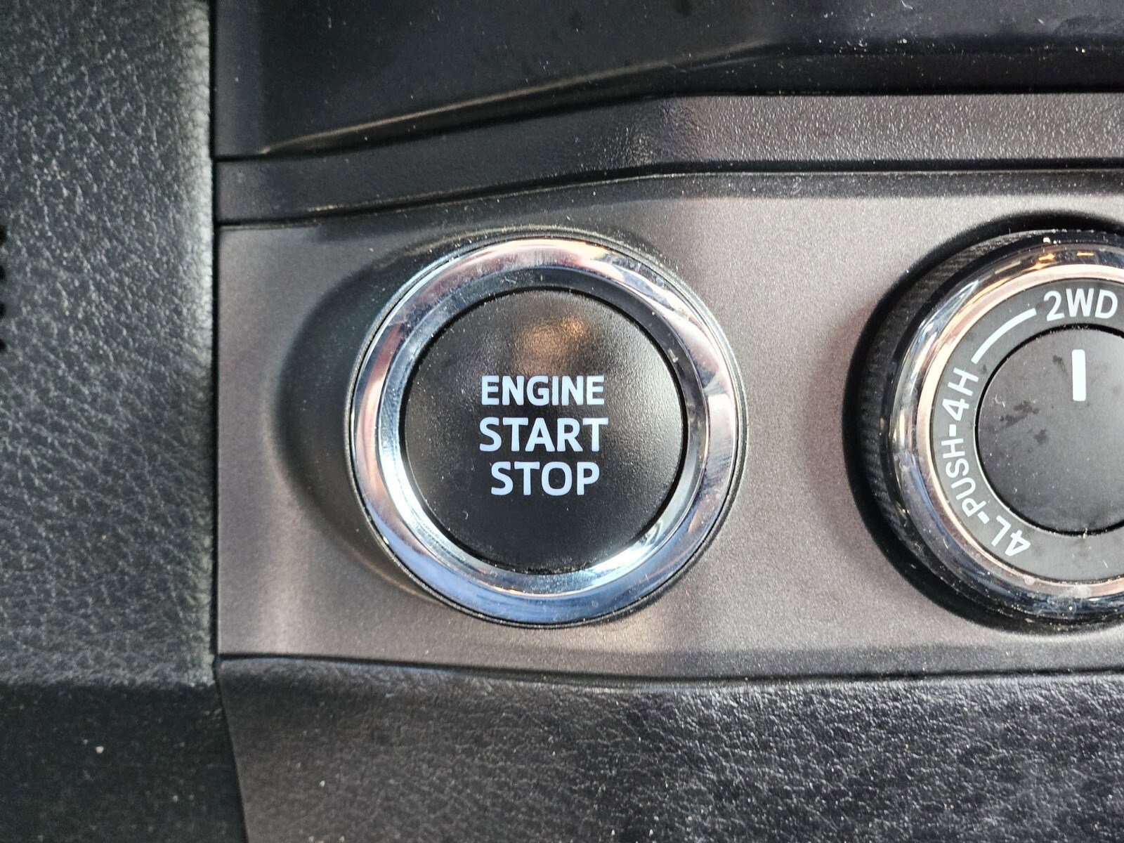 Used 2019 Toyota Tacoma SR5 image 25