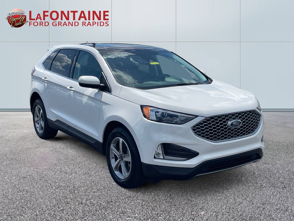 Certified 2023 Ford Edge SEL w/ Convenience Package AWD/4WD image 3