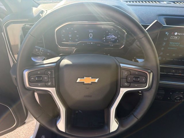 Used 2025 Chevrolet Silverado 1500 LT AWD/4WD image 21