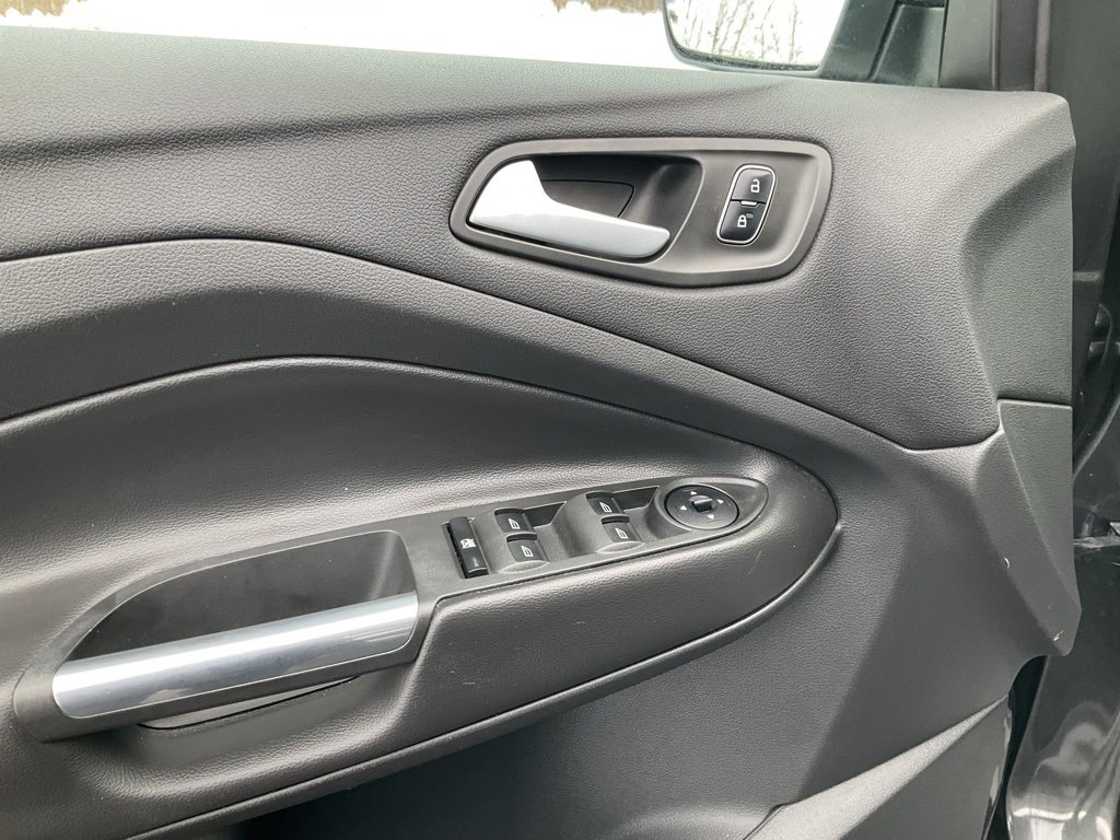 Certified 2017 Ford Escape SE w/ SE Cold Weather Package image 21