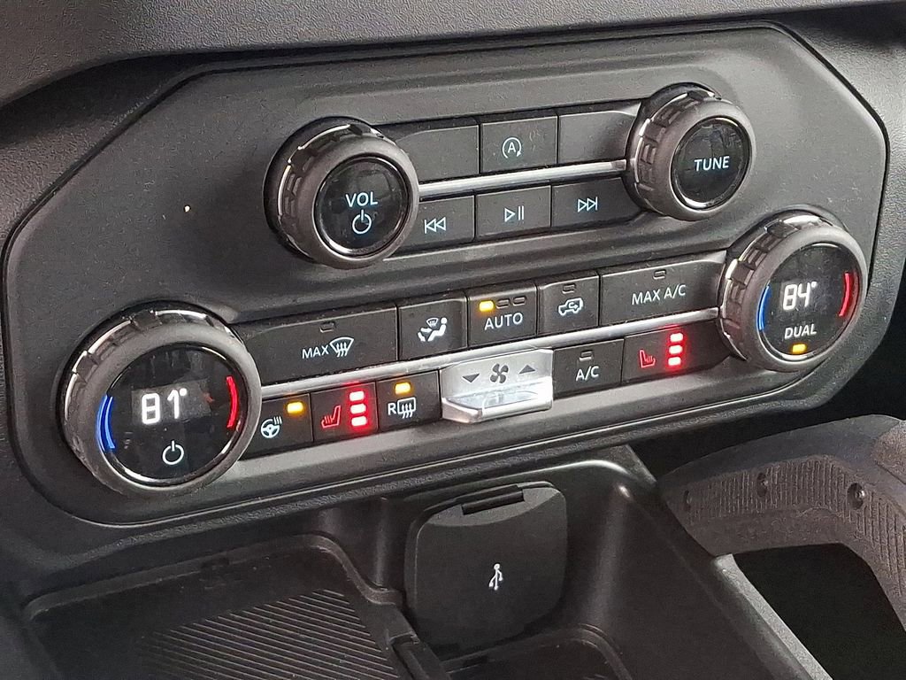 Certified 2025 Ford Bronco Badlands AWD/4WD image 16