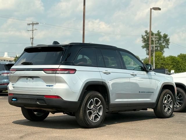 Used 2022 Jeep Grand Cherokee Trailhawk w/ Luxury Tech Group III AWD/4WD image 38