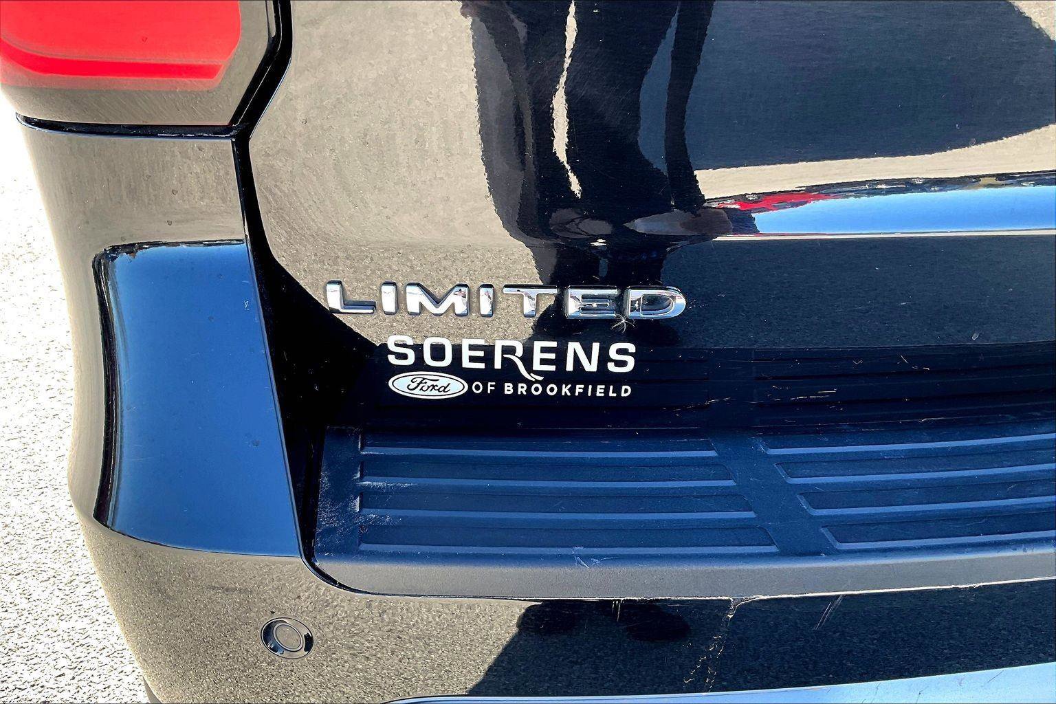 Certified 2024 Ford Expedition Limited image 18