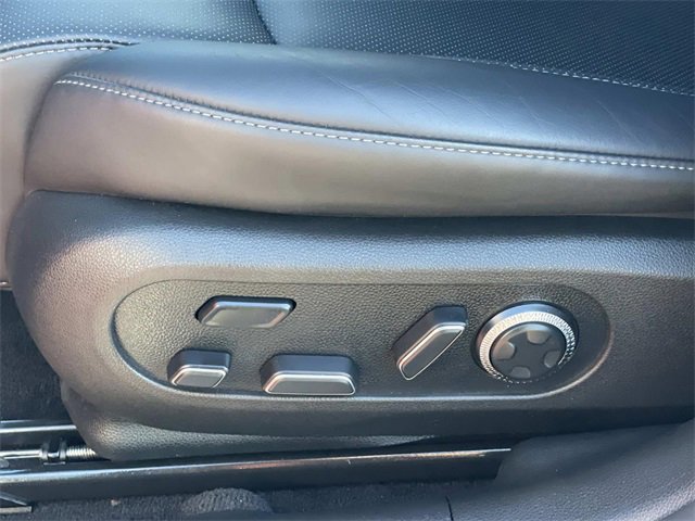 Used 2024 Genesis GV60 RWD image 32