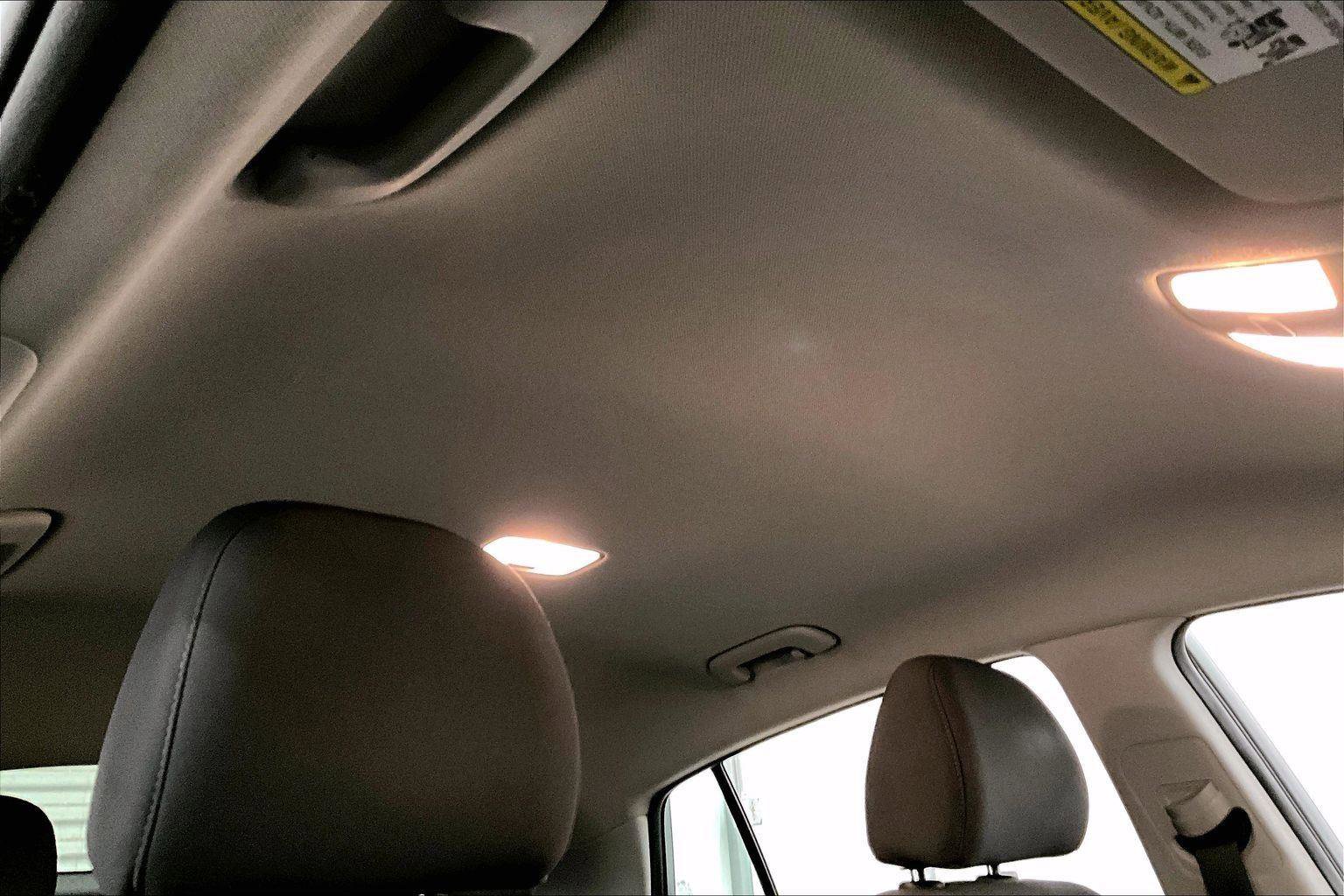 Used 2019 Hyundai Ioniq Plug-In Hybrid image 21