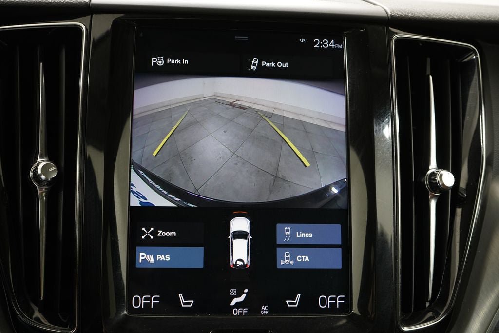 Used 2019 Volvo XC60 T5 Momentum w/ Premium Package AWD/4WD image 18