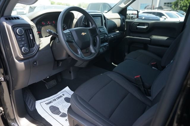Used 2025 Chevrolet Silverado 1500 Custom AWD/4WD image 8