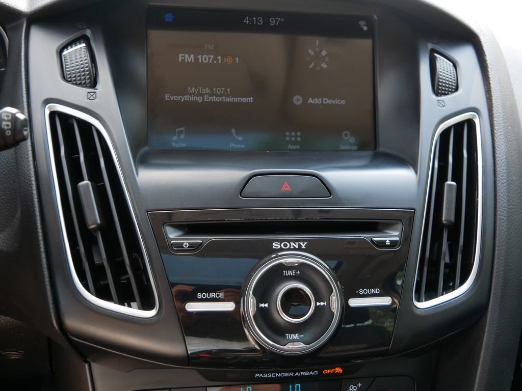 Certified 2018 Ford Focus SEL FWD image 23