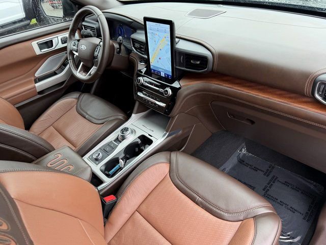 Certified 2024 Ford Explorer King Ranch w/ Technology Package AWD/4WD image 34