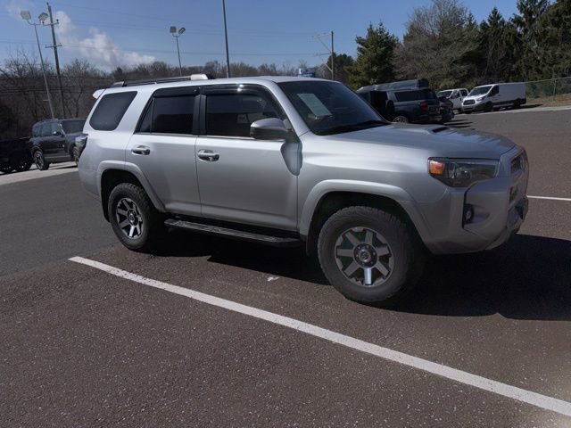 Used 2021 Toyota 4Runner TRD Off-Road AWD/4WD image 10